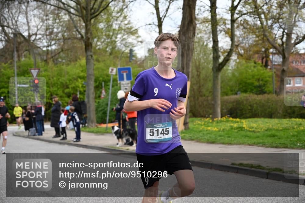 12.04.2026 - 45. Internationalen Wilhelmsburger Insellauf J. Mangold http://msf.ph/oto/9510296 12.04.2026 13:00:04 Ziel 5467, 3972, 2984, 2063, 2735, 5657, 4782, 2117, 2683, 4983, 3403, 4530, 5107, 5120, 2291, 5104, 5670, 5145, 5669, 3212, 3167, 3318, 3314, 3165, 4698, 4962, 5798, 4074, 5828, 5610, 5083, 4410, 3378, 3378, 5012, 2303, 4997, 4397, 5854 meine-sportfotos.de