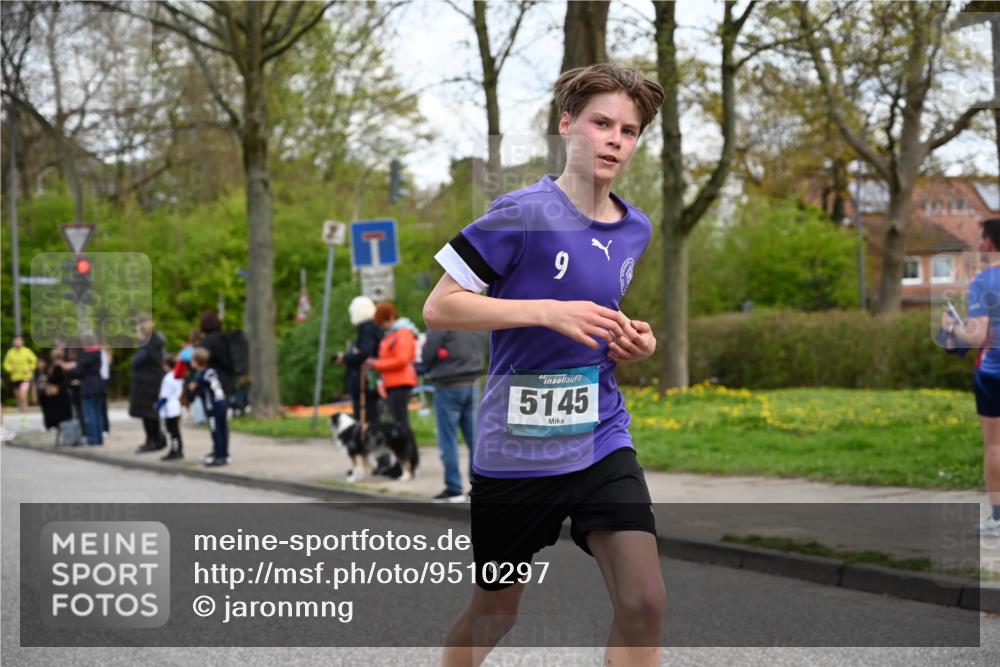 12.04.2026 - 45. Internationalen Wilhelmsburger Insellauf J. Mangold http://msf.ph/oto/9510297 12.04.2026 13:00:04 Ziel 5467, 3972, 2984, 2063, 2735, 5657, 4782, 2117, 2683, 4983, 3403, 4530, 5107, 5120, 2291, 5104, 5670, 5145, 5669, 3212, 3167, 3318, 3314, 3165, 4698, 4962, 5798, 4074, 5828, 5610, 5083, 4410, 3378, 3378, 5012, 2303, 4997, 4397, 5854 meine-sportfotos.de