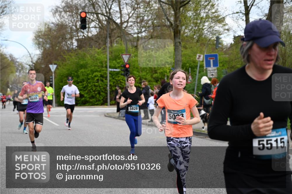 12.04.2026 - 45. Internationalen Wilhelmsburger Insellauf J. Mangold http://msf.ph/oto/9510326 12.04.2026 13:00:09 Ziel 2063, 2735, 5657, 4782, 2117, 2683, 4983, 3403, 4530, 5107, 5120, 2291, 5104, 5670, 5145, 5669, 3212, 3167, 3318, 3314, 3165, 4698, 4962, 5798, 4074, 5828, 5610, 5083, 4410, 3378, 5012, 2303, 4997, 4397, 5854, 5737, 5412, 4826, 3136, 4098 meine-sportfotos.de