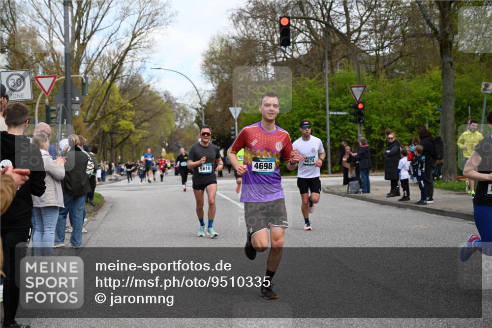 12.04.2026 - 45. Internationalen Wilhelmsburger Insellauf J. Mangold http://msf.ph/oto/9510335 12.04.2026 13:00:10 Ziel 2735, 5657, 4782, 2117, 2683, 4983, 3403, 4530, 5107, 5120, 2291, 5104, 5670, 5145, 5669, 3212, 3167, 3318, 3314, 3165, 4698, 4962, 5798, 4074, 5828, 5610, 5083, 4410, 4410, 3378, 5012, 2303, 4997, 4397, 5854, 5737, 5412, 4826, 3136, 4098 meine-sportfotos.de