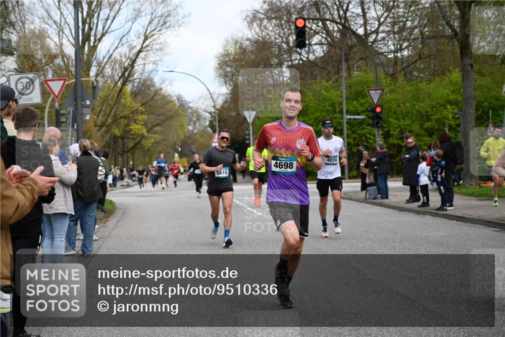 12.04.2026 - 45. Internationalen Wilhelmsburger Insellauf J. Mangold http://msf.ph/oto/9510336 12.04.2026 13:00:11 Ziel 5657, 4782, 2117, 2683, 4983, 3403, 4530, 5107, 5120, 2291, 5104, 5670, 5145, 5669, 3212, 3167, 3318, 3314, 3165, 4698, 4962, 5798, 4074, 5828, 5610, 5083, 4410, 3378, 5012, 5012, 2303, 4997, 4397, 5854, 5737, 5412, 4826, 3136, 4098 meine-sportfotos.de