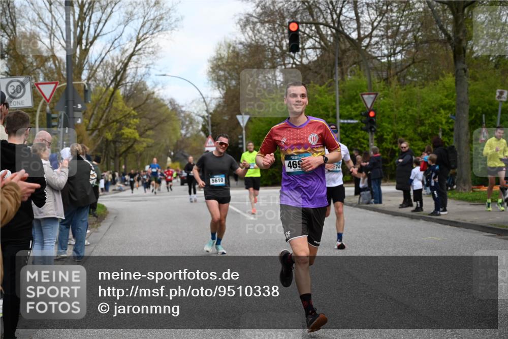 12.04.2026 - 45. Internationalen Wilhelmsburger Insellauf J. Mangold http://msf.ph/oto/9510338 12.04.2026 13:00:11 Ziel 5657, 4782, 2117, 2683, 4983, 3403, 4530, 5107, 5120, 2291, 5104, 5670, 5145, 5669, 3212, 3167, 3318, 3314, 3165, 4698, 4962, 5798, 4074, 5828, 5610, 5083, 4410, 3378, 5012, 5012, 2303, 4997, 4397, 5854, 5737, 5412, 4826, 3136, 4098 meine-sportfotos.de
