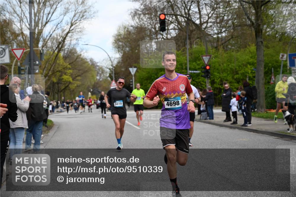 12.04.2026 - 45. Internationalen Wilhelmsburger Insellauf J. Mangold http://msf.ph/oto/9510339 12.04.2026 13:00:11 Ziel 5657, 4782, 2117, 2683, 4983, 3403, 4530, 5107, 5120, 2291, 5104, 5670, 5145, 5669, 3212, 3167, 3318, 3314, 3165, 4698, 4962, 5798, 4074, 5828, 5610, 5083, 4410, 3378, 5012, 5012, 2303, 4997, 4397, 5854, 5737, 5412, 4826, 3136, 4098 meine-sportfotos.de