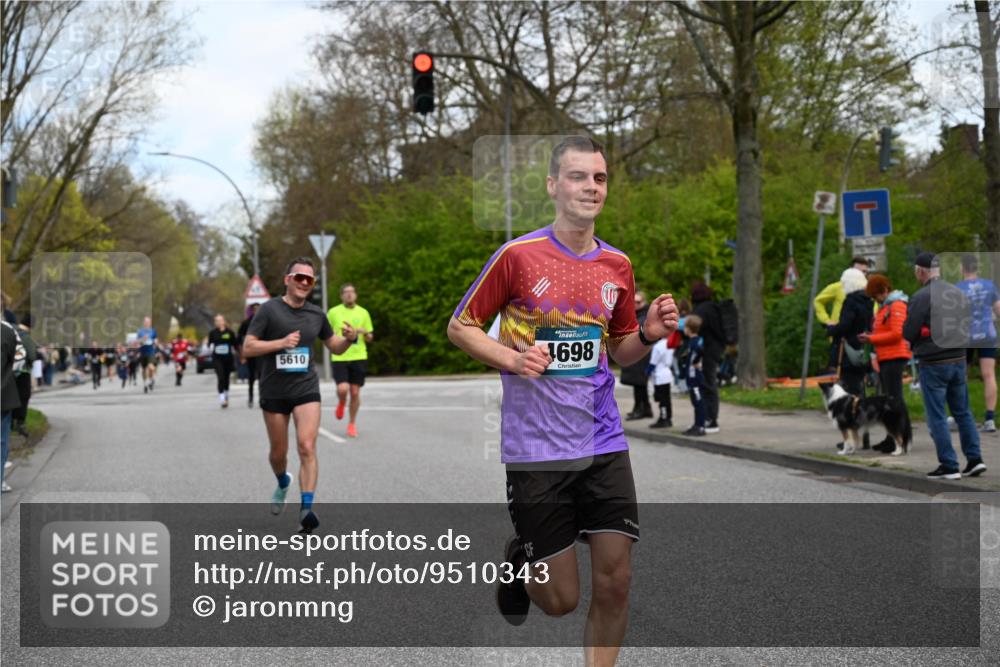 12.04.2026 - 45. Internationalen Wilhelmsburger Insellauf J. Mangold http://msf.ph/oto/9510343 12.04.2026 13:00:11 Ziel 5657, 4782, 2117, 2683, 4983, 3403, 4530, 5107, 5120, 2291, 5104, 5670, 5145, 5669, 3212, 3167, 3318, 3314, 3165, 4698, 4962, 5798, 4074, 5828, 5610, 5083, 4410, 3378, 5012, 5012, 2303, 4997, 4397, 5854, 5737, 5412, 4826, 3136, 4098 meine-sportfotos.de