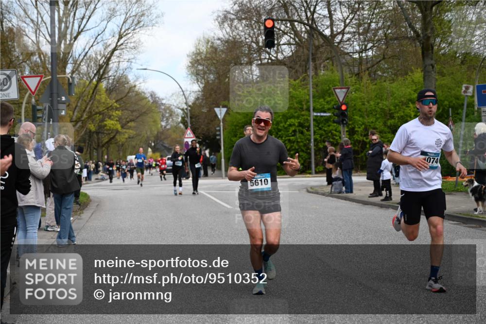 12.04.2026 - 45. Internationalen Wilhelmsburger Insellauf J. Mangold http://msf.ph/oto/9510352 12.04.2026 13:00:12 Ziel 4782, 2117, 2683, 4983, 3403, 4530, 5107, 5120, 2291, 5104, 5670, 5145, 5669, 3212, 3167, 3318, 3314, 3165, 4698, 4962, 5798, 4074, 5828, 5610, 5083, 4410, 3378, 5012, 2303, 4997, 4397, 5854, 5737, 5412, 4826, 3136, 4098, 4468, 2964 meine-sportfotos.de