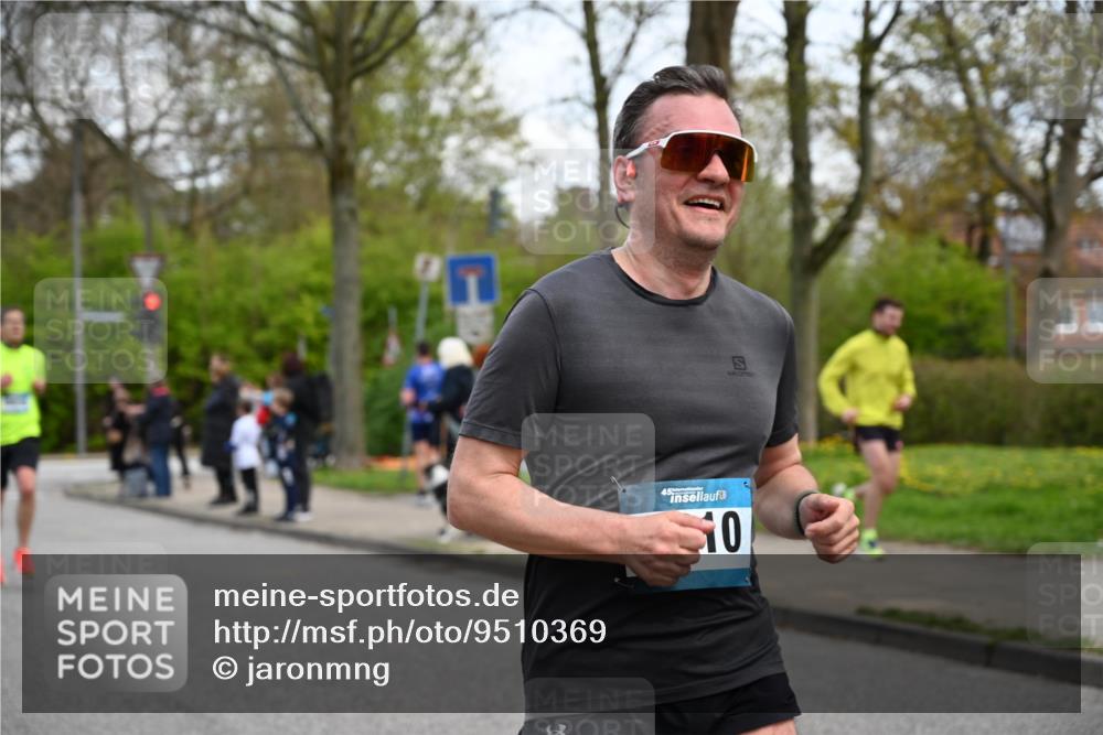 12.04.2026 - 45. Internationalen Wilhelmsburger Insellauf J. Mangold http://msf.ph/oto/9510369 12.04.2026 13:00:14 Ziel 2683, 4983, 3403, 4530, 5107, 5120, 2291, 5104, 5670, 5145, 5669, 3212, 3167, 3318, 3314, 3165, 4698, 4962, 5798, 4074, 5828, 5610, 5083, 4410, 3378, 5012, 2303, 4997, 4397, 5854, 5737, 5412, 4826, 3136, 4098, 4468, 2964, 5311, 4707 meine-sportfotos.de