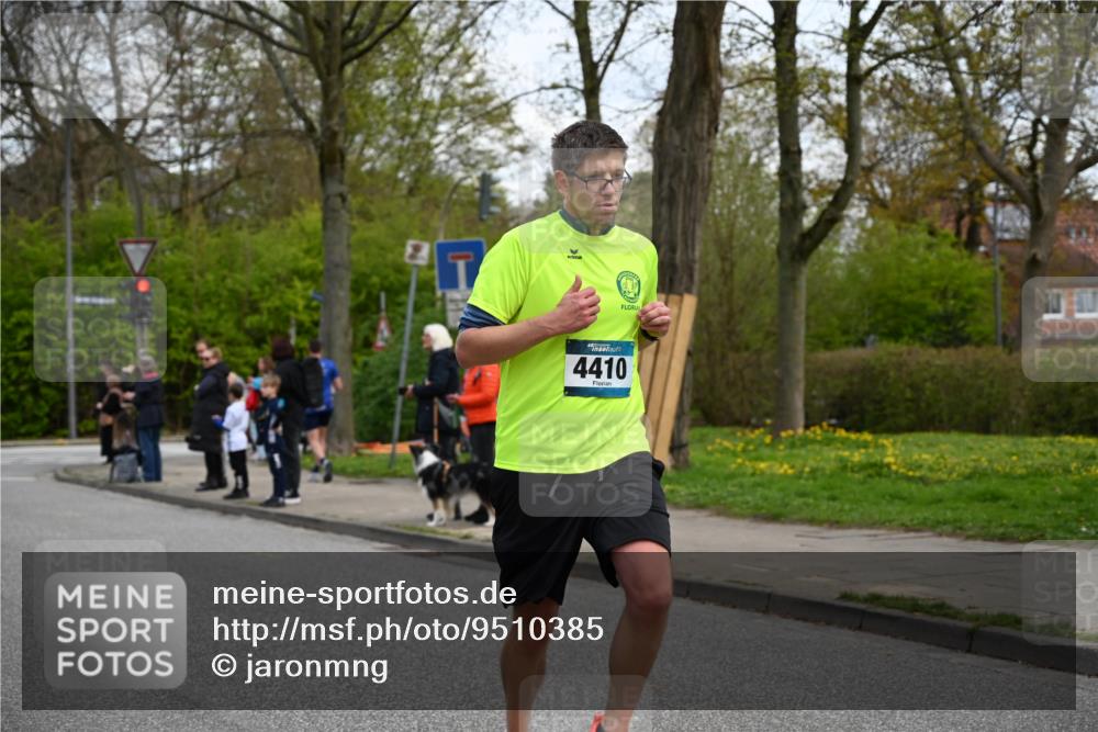 12.04.2026 - 45. Internationalen Wilhelmsburger Insellauf J. Mangold http://msf.ph/oto/9510385 12.04.2026 13:00:16 Ziel 4983, 3403, 4530, 5107, 5120, 2291, 5104, 5670, 5145, 5669, 3212, 3167, 3318, 3314, 3165, 4698, 4962, 5798, 4074, 5828, 5610, 5083, 4410, 3378, 3378, 5012, 2303, 4997, 4397, 5854, 5737, 5412, 4826, 3136, 4098, 4468, 2964, 5311, 4707 meine-sportfotos.de