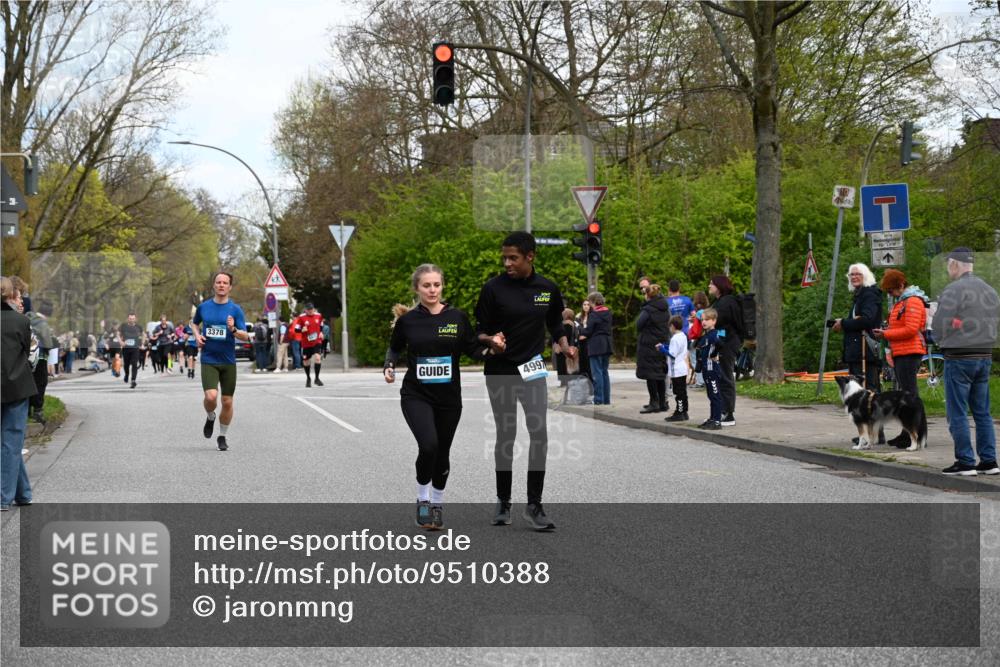 12.04.2026 - 45. Internationalen Wilhelmsburger Insellauf J. Mangold http://msf.ph/oto/9510388 12.04.2026 13:00:19 Ziel 3212, 3167, 3318, 3314, 3165, 4698, 4962, 5798, 4074, 5828, 5610, 5083, 4410, 3378, 5012, 2303, 4997, 4397, 5854, 5737, 5412, 4826, 3136, 4098, 4468, 2964, 5311, 4707, 4696, 5777, 3166, 4702 meine-sportfotos.de
