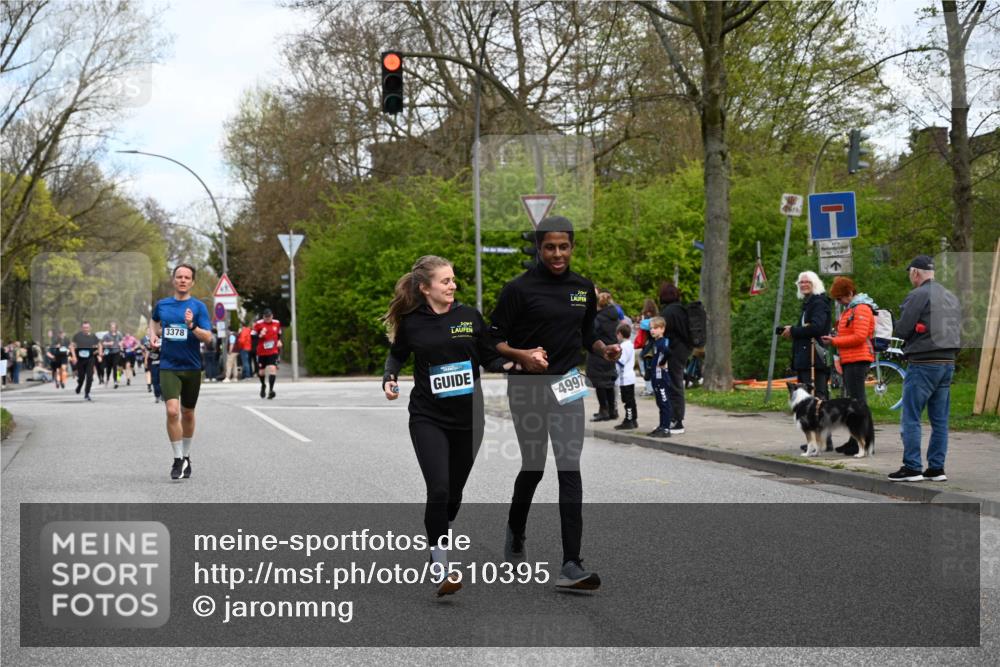 12.04.2026 - 45. Internationalen Wilhelmsburger Insellauf J. Mangold http://msf.ph/oto/9510395 12.04.2026 13:00:19 Ziel 3212, 3167, 3318, 3314, 3165, 4698, 4962, 5798, 4074, 5828, 5610, 5083, 4410, 3378, 5012, 2303, 4997, 4397, 5854, 5737, 5412, 4826, 3136, 4098, 4468, 2964, 5311, 4707, 4696, 5777, 3166, 4702 meine-sportfotos.de