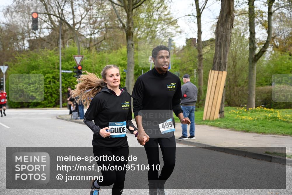 12.04.2026 - 45. Internationalen Wilhelmsburger Insellauf J. Mangold http://msf.ph/oto/9510410 12.04.2026 13:00:21 Ziel 3167, 3318, 3314, 3165, 4698, 4962, 5798, 4074, 5828, 5610, 5083, 4410, 3378, 5012, 2303, 4997, 4397, 5854, 5737, 5412, 4826, 3136, 4098, 3136, 4098, 4468, 2964, 5311, 4707, 4696, 5777, 3166, 4702, 4407, 4827 meine-sportfotos.de