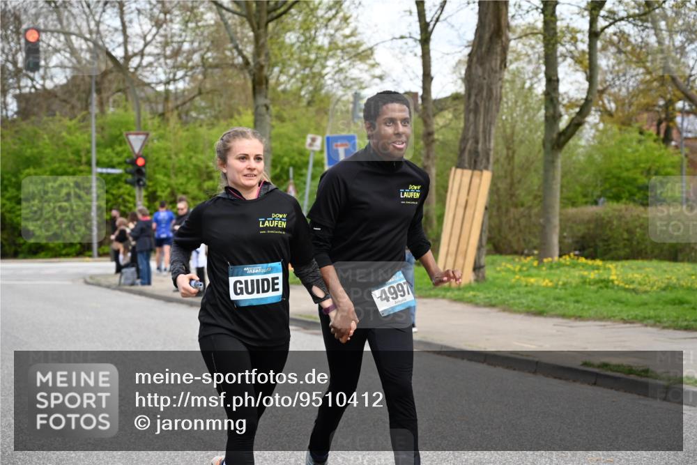 12.04.2026 - 45. Internationalen Wilhelmsburger Insellauf J. Mangold http://msf.ph/oto/9510412 12.04.2026 13:00:21 Ziel 3167, 3318, 3314, 3165, 4698, 4962, 5798, 4074, 5828, 5610, 5083, 4410, 3378, 5012, 2303, 4997, 4397, 5854, 5737, 5412, 4826, 3136, 4098, 3136, 4098, 4468, 2964, 5311, 4707, 4696, 5777, 3166, 4702, 4407, 4827 meine-sportfotos.de