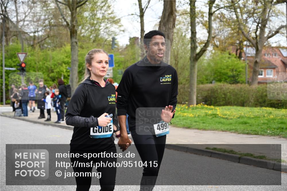 12.04.2026 - 45. Internationalen Wilhelmsburger Insellauf J. Mangold http://msf.ph/oto/9510415 12.04.2026 13:00:21 Ziel 3167, 3318, 3314, 3165, 4698, 4962, 5798, 4074, 5828, 5610, 5083, 4410, 3378, 5012, 2303, 4997, 4397, 5854, 5737, 5412, 4826, 3136, 4098, 3136, 4098, 4468, 2964, 5311, 4707, 4696, 5777, 3166, 4702, 4407, 4827 meine-sportfotos.de