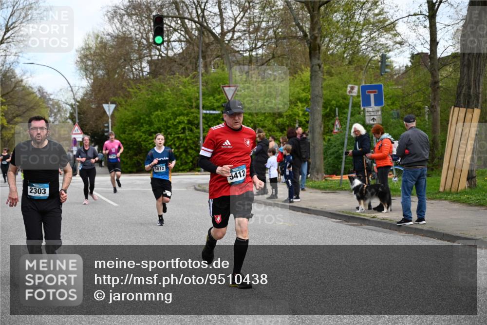 12.04.2026 - 45. Internationalen Wilhelmsburger Insellauf J. Mangold http://msf.ph/oto/9510438 12.04.2026 13:00:29 Ziel 4074, 5828, 5610, 5083, 4410, 3378, 5012, 2303, 4997, 4397, 5854, 5737, 5737, 5412, 4826, 3136, 4098, 4468, 2964, 5311, 4707, 4696, 4696, 5777, 3166, 4702, 4407, 4827, 4622, 5799, 4537, 4538 meine-sportfotos.de