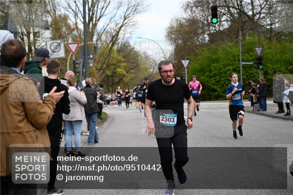 12.04.2026 - 45. Internationalen Wilhelmsburger Insellauf J. Mangold http://msf.ph/oto/9510442 12.04.2026 13:00:30 Ziel 4074, 5828, 5610, 5083, 4410, 3378, 5012, 2303, 4997, 4397, 5854, 5737, 5412, 4826, 3136, 4098, 4468, 2964, 5311, 4707, 4696, 5777, 5777, 3166, 4702, 4407, 4827, 4622, 5799, 4537, 4538, 4830, 4354, 4772 meine-sportfotos.de