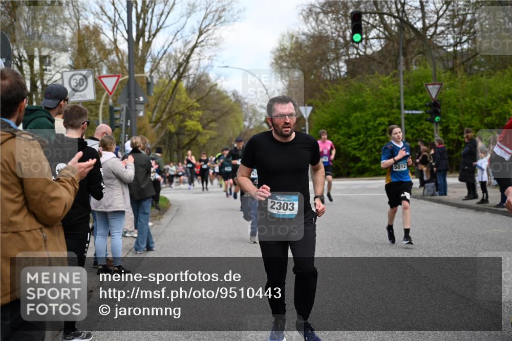 12.04.2026 - 45. Internationalen Wilhelmsburger Insellauf J. Mangold http://msf.ph/oto/9510443 12.04.2026 13:00:30 Ziel 4074, 5828, 5610, 5083, 4410, 3378, 5012, 2303, 4997, 4397, 5854, 5737, 5412, 4826, 3136, 4098, 4468, 2964, 5311, 4707, 4696, 5777, 5777, 3166, 4702, 4407, 4827, 4622, 5799, 4537, 4538, 4830, 4354, 4772 meine-sportfotos.de