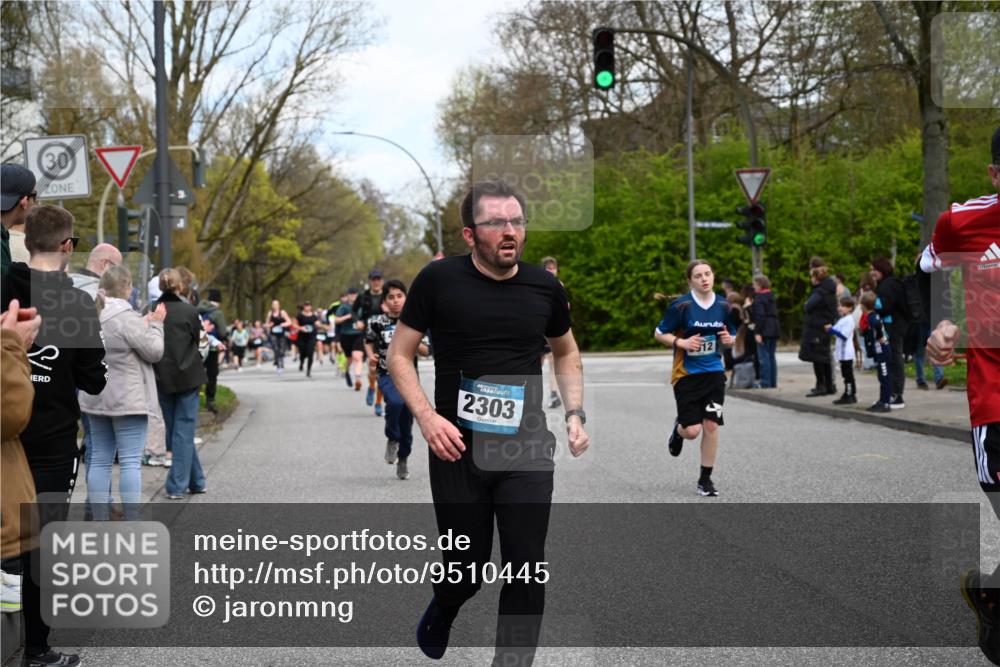 12.04.2026 - 45. Internationalen Wilhelmsburger Insellauf J. Mangold http://msf.ph/oto/9510445 12.04.2026 13:00:30 Ziel 4074, 5828, 5610, 5083, 4410, 3378, 5012, 2303, 4997, 4397, 5854, 5737, 5412, 4826, 3136, 4098, 4468, 2964, 5311, 4707, 4696, 5777, 5777, 3166, 4702, 4407, 4827, 4622, 5799, 4537, 4538, 4830, 4354, 4772 meine-sportfotos.de