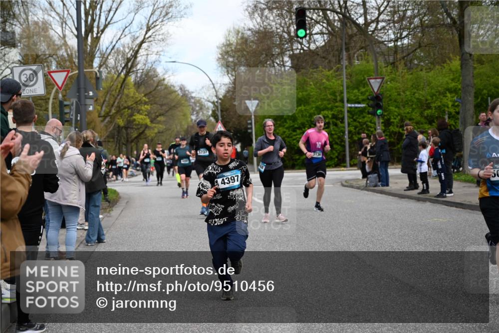 12.04.2026 - 45. Internationalen Wilhelmsburger Insellauf J. Mangold http://msf.ph/oto/9510456 12.04.2026 13:00:32 Ziel 5083, 4410, 3378, 5012, 2303, 4997, 4397, 5854, 5737, 5412, 4826, 5412, 4826, 3136, 4098, 4468, 2964, 5311, 4707, 4696, 5777, 3166, 4702, 4407, 4407, 4827, 4622, 5799, 4537, 4538, 4830, 4354, 4772, 4355, 5106, 4332, 5765 meine-sportfotos.de
