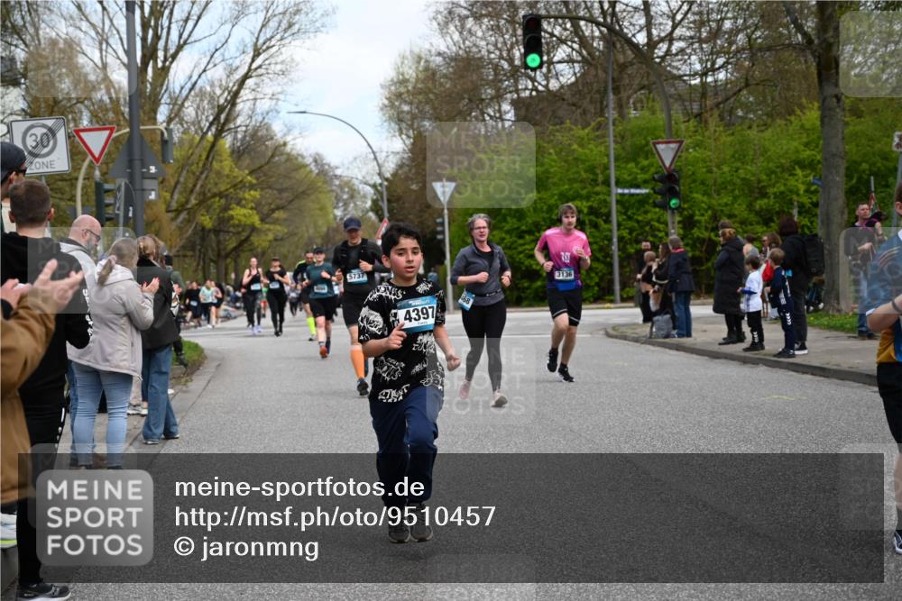12.04.2026 - 45. Internationalen Wilhelmsburger Insellauf J. Mangold http://msf.ph/oto/9510457 12.04.2026 13:00:32 Ziel 5083, 4410, 3378, 5012, 2303, 4997, 4397, 5854, 5737, 5412, 4826, 5412, 4826, 3136, 4098, 4468, 2964, 5311, 4707, 4696, 5777, 3166, 4702, 4407, 4407, 4827, 4622, 5799, 4537, 4538, 4830, 4354, 4772, 4355, 5106, 4332, 5765 meine-sportfotos.de