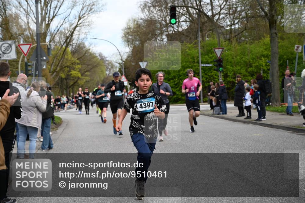 12.04.2026 - 45. Internationalen Wilhelmsburger Insellauf J. Mangold http://msf.ph/oto/9510461 12.04.2026 13:00:32 Ziel 5083, 4410, 3378, 5012, 2303, 4997, 4397, 5854, 5737, 5412, 4826, 5412, 4826, 3136, 4098, 4468, 2964, 5311, 4707, 4696, 5777, 3166, 4702, 4407, 4407, 4827, 4622, 5799, 4537, 4538, 4830, 4354, 4772, 4355, 5106, 4332, 5765 meine-sportfotos.de