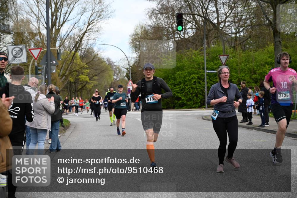 12.04.2026 - 45. Internationalen Wilhelmsburger Insellauf J. Mangold http://msf.ph/oto/9510468 12.04.2026 13:00:34 Ziel 4410, 3378, 5012, 2303, 4997, 4397, 5854, 5737, 5412, 4826, 3136, 4098, 4468, 2964, 5311, 4707, 4696, 5777, 3166, 4702, 4407, 4827, 4622, 5799, 4537, 4538, 4830, 4354, 4772, 4355, 5106, 4332, 5765, 4944, 4546 meine-sportfotos.de