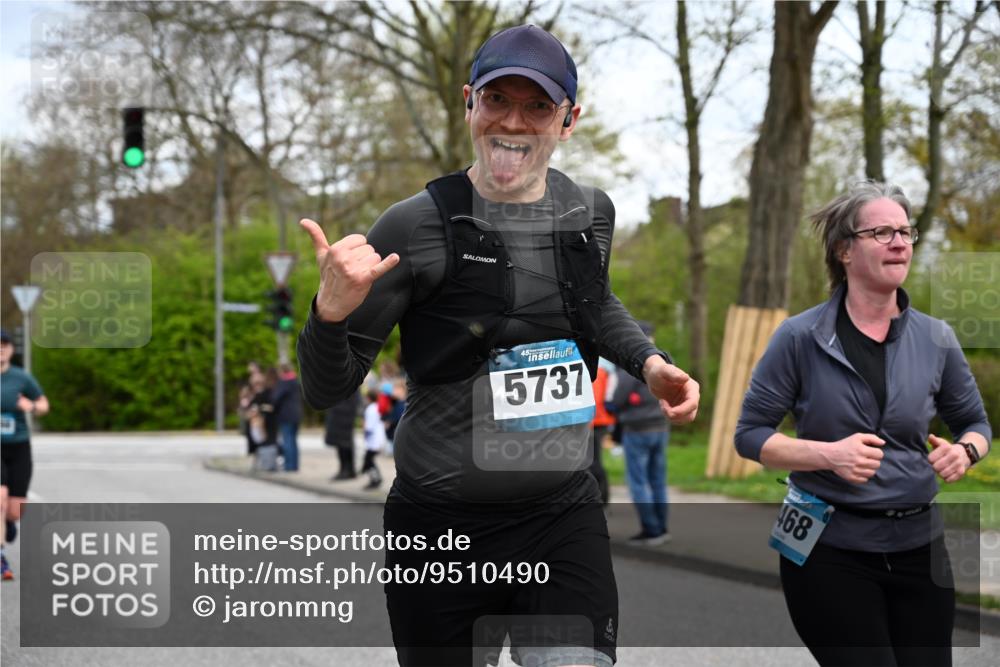 12.04.2026 - 45. Internationalen Wilhelmsburger Insellauf J. Mangold http://msf.ph/oto/9510490 12.04.2026 13:00:36 Ziel 3378, 5012, 2303, 4997, 4397, 5854, 5737, 5412, 4826, 3136, 4098, 4468, 2964, 4468, 2964, 5311, 4707, 4696, 5777, 3166, 4702, 4407, 4827, 4622, 5799, 4537, 4538, 4830, 4354, 4772, 4355, 5106, 4332, 5765, 4944, 4546, 5485, 4625, 4637, 3436 meine-sportfotos.de