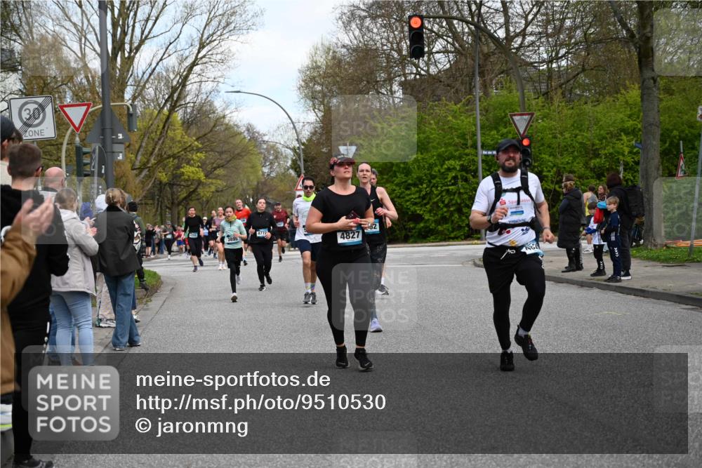 12.04.2026 - 45. Internationalen Wilhelmsburger Insellauf J. Mangold http://msf.ph/oto/9510530 12.04.2026 13:00:42 Ziel 5012, 2303, 4997, 4397, 5854, 5737, 5412, 4826, 3136, 4098, 4468, 2964, 5311, 4707, 4696, 5777, 5777, 3166, 4702, 4407, 4827, 4622, 5799, 4537, 4538, 4830, 4354, 4772, 4830, 4354, 4772, 4355, 5106, 4332, 5765, 4944, 4546, 5485, 4625, 4637, 3436, 3437, 2578, 4937, 5135, 5186, 4765, 5167 meine-sportfotos.de