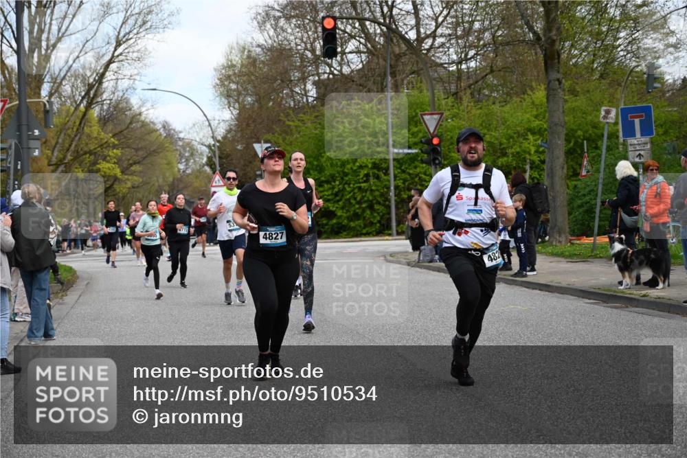 12.04.2026 - 45. Internationalen Wilhelmsburger Insellauf J. Mangold http://msf.ph/oto/9510534 12.04.2026 13:00:42 Ziel 5012, 2303, 4997, 4397, 5854, 5737, 5412, 4826, 3136, 4098, 4468, 2964, 5311, 4707, 4696, 5777, 5777, 3166, 4702, 4407, 4827, 4622, 5799, 4537, 4538, 4830, 4354, 4772, 4830, 4354, 4772, 4355, 5106, 4332, 5765, 4944, 4546, 5485, 4625, 4637, 3436, 3437, 2578, 4937, 5135, 5186, 4765, 5167 meine-sportfotos.de