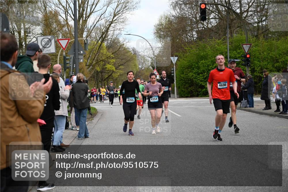 12.04.2026 - 45. Internationalen Wilhelmsburger Insellauf J. Mangold http://msf.ph/oto/9510575 12.04.2026 13:00:49 Ziel 2303, 4997, 4397, 5854, 5737, 5412, 4826, 3136, 4098, 4468, 2964, 5311, 4707, 4696, 5777, 3166, 4702, 4407, 4827, 4622, 4622, 5799, 4537, 4538, 4830, 4354, 4772, 4355, 5106, 4332, 5765, 4944, 4546, 5485, 4625, 4637, 3436, 3437, 2578, 4937, 3437, 2578, 4937, 5135, 5186, 4765, 5167, 4869, 5636, 3954, 5182, 4778, 5692, 4644, 4925, 5351, 5140, 4965 meine-sportfotos.de