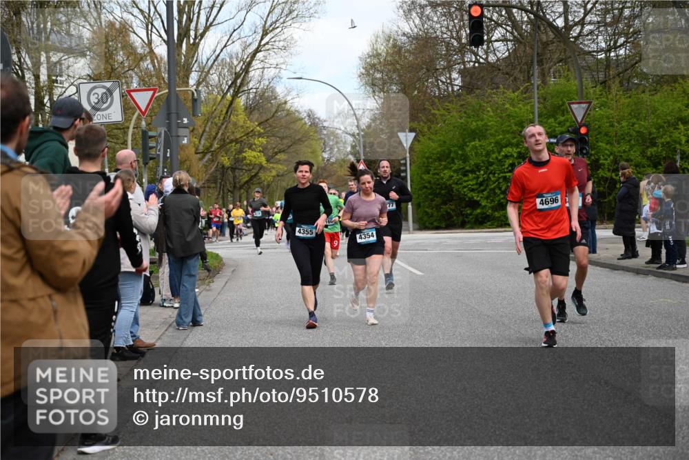 12.04.2026 - 45. Internationalen Wilhelmsburger Insellauf J. Mangold http://msf.ph/oto/9510578 12.04.2026 13:00:49 Ziel 2303, 4997, 4397, 5854, 5737, 5412, 4826, 3136, 4098, 4468, 2964, 5311, 4707, 4696, 5777, 3166, 4702, 4407, 4827, 4622, 4622, 5799, 4537, 4538, 4830, 4354, 4772, 4355, 5106, 4332, 5765, 4944, 4546, 5485, 4625, 4637, 3436, 3437, 2578, 4937, 3437, 2578, 4937, 5135, 5186, 4765, 5167, 4869, 5636, 3954, 5182, 4778, 5692, 4644, 4925, 5351, 5140, 4965 meine-sportfotos.de