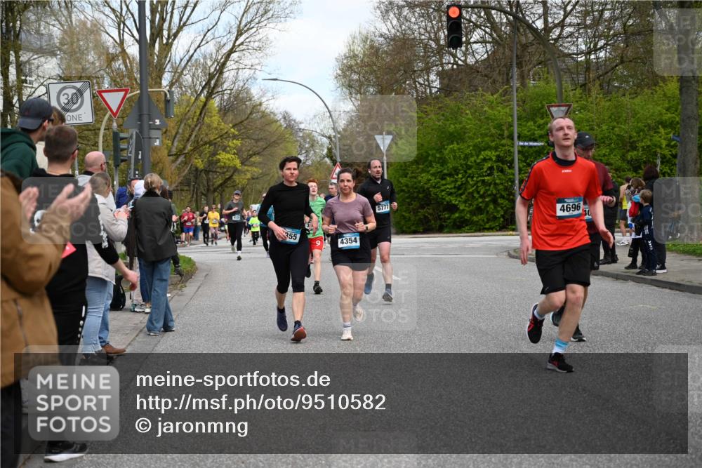 12.04.2026 - 45. Internationalen Wilhelmsburger Insellauf J. Mangold http://msf.ph/oto/9510582 12.04.2026 13:00:49 Ziel 2303, 4997, 4397, 5854, 5737, 5412, 4826, 3136, 4098, 4468, 2964, 5311, 4707, 4696, 5777, 3166, 4702, 4407, 4827, 4622, 4622, 5799, 4537, 4538, 4830, 4354, 4772, 4355, 5106, 4332, 5765, 4944, 4546, 5485, 4625, 4637, 3436, 3437, 2578, 4937, 3437, 2578, 4937, 5135, 5186, 4765, 5167, 4869, 5636, 3954, 5182, 4778, 5692, 4644, 4925, 5351, 5140, 4965 meine-sportfotos.de