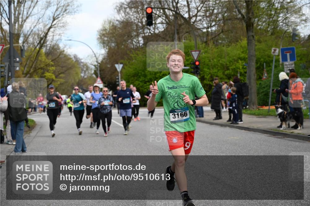 12.04.2026 - 45. Internationalen Wilhelmsburger Insellauf J. Mangold http://msf.ph/oto/9510613 12.04.2026 13:00:53 Ziel 5737, 5412, 4826, 3136, 4098, 4468, 2964, 5311, 4707, 4696, 5777, 3166, 4702, 4407, 4827, 4622, 5799, 4537, 4538, 4830, 4354, 4772, 4355, 5106, 4332, 5765, 4944, 4546, 5485, 4625, 4637, 3436, 3437, 2578, 4937, 5135, 5186, 4765, 5167, 4869, 5636, 3954, 5182, 4778, 5692, 4644, 4925, 5351, 5140, 4965, 3154, 4754, 4890, 4888, 4889, 5349, 3726 meine-sportfotos.de