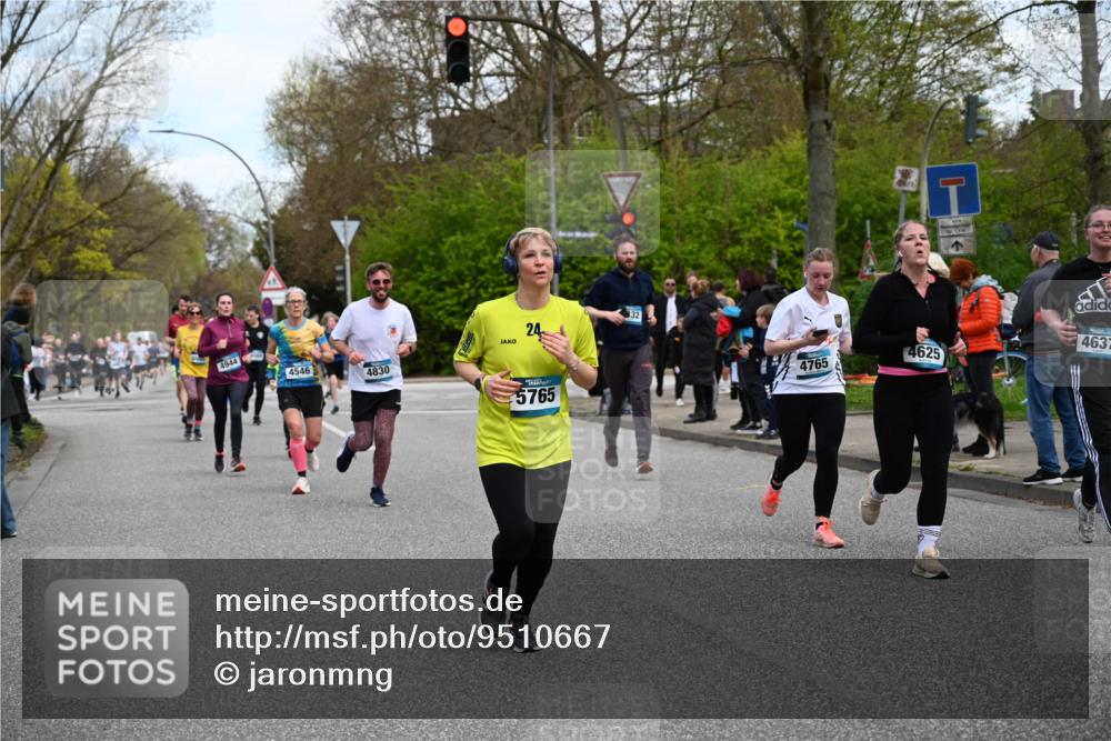 12.04.2026 - 45. Internationalen Wilhelmsburger Insellauf J. Mangold http://msf.ph/oto/9510667 12.04.2026 13:00:59 Ziel 4468, 2964, 5311, 4707, 4696, 5777, 3166, 4702, 4407, 4827, 4622, 5799, 4537, 4538, 4830, 4354, 4772, 4355, 5106, 4332, 5765, 4944, 4546, 5485, 5485, 4625, 4637, 3436, 3437, 2578, 4937, 5135, 5186, 4765, 5167, 4869, 5636, 3954, 5182, 4778, 5692, 4644, 4925, 5351, 4925, 5351, 5140, 4965, 3154, 4754, 4890, 4888, 4889, 5349, 3726, 5679, 5472, 5807, 5782, 4666, 5781 meine-sportfotos.de