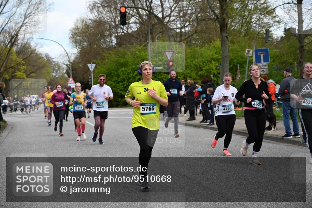 12.04.2026 - 45. Internationalen Wilhelmsburger Insellauf J. Mangold http://msf.ph/oto/9510668 12.04.2026 13:00:59 Ziel 4468, 2964, 5311, 4707, 4696, 5777, 3166, 4702, 4407, 4827, 4622, 5799, 4537, 4538, 4830, 4354, 4772, 4355, 5106, 4332, 5765, 4944, 4546, 5485, 5485, 4625, 4637, 3436, 3437, 2578, 4937, 5135, 5186, 4765, 5167, 4869, 5636, 3954, 5182, 4778, 5692, 4644, 4925, 5351, 4925, 5351, 5140, 4965, 3154, 4754, 4890, 4888, 4889, 5349, 3726, 5679, 5472, 5807, 5782, 4666, 5781 meine-sportfotos.de