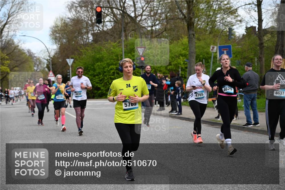 12.04.2026 - 45. Internationalen Wilhelmsburger Insellauf J. Mangold http://msf.ph/oto/9510670 12.04.2026 13:00:59 Ziel 4468, 2964, 5311, 4707, 4696, 5777, 3166, 4702, 4407, 4827, 4622, 5799, 4537, 4538, 4830, 4354, 4772, 4355, 5106, 4332, 5765, 4944, 4546, 5485, 5485, 4625, 4637, 3436, 3437, 2578, 4937, 5135, 5186, 4765, 5167, 4869, 5636, 3954, 5182, 4778, 5692, 4644, 4925, 5351, 4925, 5351, 5140, 4965, 3154, 4754, 4890, 4888, 4889, 5349, 3726, 5679, 5472, 5807, 5782, 4666, 5781 meine-sportfotos.de