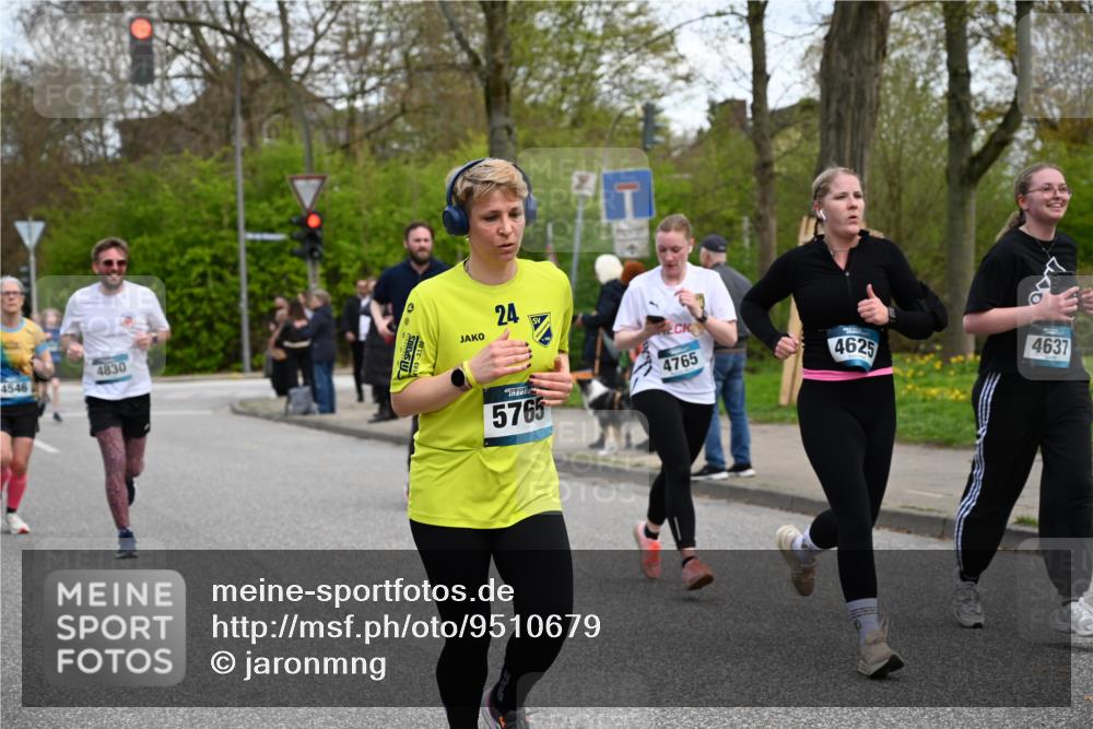 12.04.2026 - 45. Internationalen Wilhelmsburger Insellauf J. Mangold http://msf.ph/oto/9510679 12.04.2026 13:01:00 Ziel 4468, 2964, 5311, 4707, 4696, 5777, 3166, 4702, 4407, 4827, 4622, 5799, 4537, 4538, 4830, 4354, 4772, 4355, 5106, 4332, 5765, 4944, 4546, 5485, 4625, 4637, 3436, 4625, 4637, 3436, 3437, 2578, 4937, 5135, 5186, 4765, 5167, 4869, 5636, 3954, 5182, 4778, 5692, 4644, 4925, 5351, 5140, 5140, 4965, 3154, 4754, 4890, 4888, 4889, 5349, 3726, 5679, 5472, 5807, 5782, 4666, 5781 meine-sportfotos.de