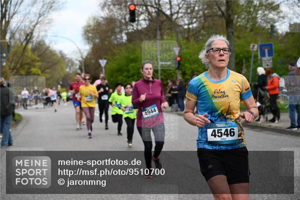 12.04.2026 - 45. Internationalen Wilhelmsburger Insellauf J. Mangold http://msf.ph/oto/9510700 12.04.2026 13:01:03 Ziel 4707, 4696, 5777, 3166, 4702, 4407, 4827, 4622, 5799, 4537, 4538, 4830, 4354, 4772, 4355, 5106, 4332, 5765, 4944, 4546, 5485, 4625, 4637, 3436, 3437, 2578, 4937, 5135, 5135, 5186, 4765, 5167, 4869, 5636, 3954, 5182, 4778, 5692, 4644, 4925, 5351, 5140, 4965, 3154, 4754, 4890, 4888, 4889, 5349, 3726, 5679, 5472, 5807, 5782, 4666, 5781, 5796, 2675 meine-sportfotos.de