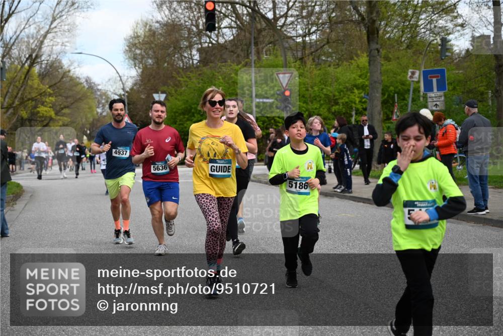 12.04.2026 - 45. Internationalen Wilhelmsburger Insellauf J. Mangold http://msf.ph/oto/9510721 12.04.2026 13:01:05 Ziel 4696, 5777, 3166, 4702, 4407, 4827, 4622, 5799, 4537, 4538, 4830, 4354, 4772, 4355, 5106, 4332, 5765, 4944, 4546, 5485, 4625, 4637, 3436, 3437, 2578, 4937, 5135, 5186, 4765, 5167, 4869, 5636, 3954, 5182, 4778, 5692, 4644, 4925, 5351, 5140, 4965, 3154, 4754, 4890, 4888, 4889, 5349, 3726, 5679, 5472, 5807, 5782, 4666, 5781, 5796, 2675, 2736 meine-sportfotos.de