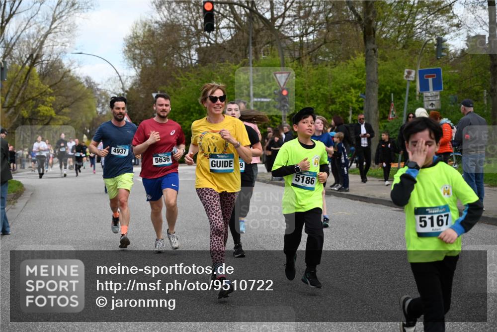 12.04.2026 - 45. Internationalen Wilhelmsburger Insellauf J. Mangold http://msf.ph/oto/9510722 12.04.2026 13:01:05 Ziel 4696, 5777, 3166, 4702, 4407, 4827, 4622, 5799, 4537, 4538, 4830, 4354, 4772, 4355, 5106, 4332, 5765, 4944, 4546, 5485, 4625, 4637, 3436, 3437, 2578, 4937, 5135, 5186, 4765, 5167, 4869, 5636, 3954, 5182, 4778, 5692, 4644, 4925, 5351, 5140, 4965, 3154, 4754, 4890, 4888, 4889, 5349, 3726, 5679, 5472, 5807, 5782, 4666, 5781, 5796, 2675, 2736 meine-sportfotos.de
