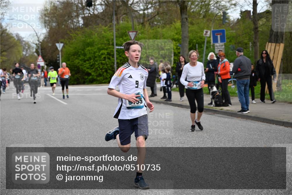 12.04.2026 - 45. Internationalen Wilhelmsburger Insellauf J. Mangold http://msf.ph/oto/9510735 12.04.2026 13:01:09 Ziel 4407, 4827, 4622, 5799, 4537, 4538, 4830, 4354, 4772, 4355, 5106, 4332, 5765, 4944, 4546, 5485, 4625, 4637, 3436, 3437, 2578, 4937, 5135, 5186, 4765, 5167, 4869, 5636, 3954, 5182, 4778, 4778, 5692, 4644, 4925, 5351, 5140, 4965, 3154, 4754, 4890, 4888, 4889, 5349, 3726, 5679, 5472, 5807, 5807, 5782, 4666, 5781, 5796, 2675, 2736 meine-sportfotos.de