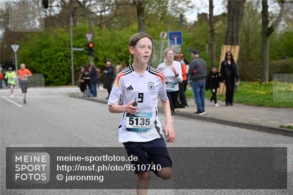 12.04.2026 - 45. Internationalen Wilhelmsburger Insellauf J. Mangold http://msf.ph/oto/9510740 12.04.2026 13:01:10 Ziel 4827, 4622, 5799, 4537, 4538, 4830, 4354, 4772, 4355, 5106, 4332, 5765, 4944, 4546, 5485, 4625, 4637, 3436, 3437, 2578, 4937, 5135, 5186, 4765, 5167, 4869, 5636, 3954, 5182, 4778, 5692, 4644, 5692, 4644, 4925, 5351, 5140, 4965, 3154, 4754, 4890, 4888, 4889, 5349, 3726, 5679, 5472, 5807, 5782, 4666, 5781, 5782, 4666, 5781, 5796, 2675, 2736, 3995 meine-sportfotos.de