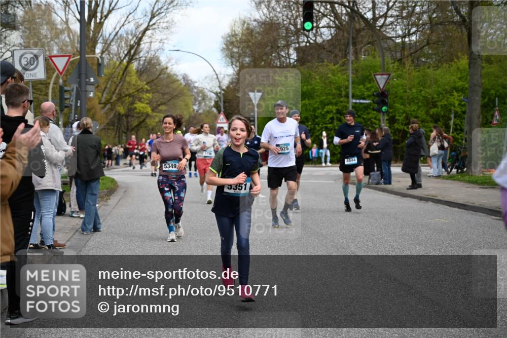 12.04.2026 - 45. Internationalen Wilhelmsburger Insellauf J. Mangold http://msf.ph/oto/9510771 12.04.2026 13:01:18 Ziel 4830, 4354, 4772, 4355, 5106, 4332, 5765, 4944, 4546, 5485, 4625, 4637, 3436, 3437, 2578, 4937, 5135, 5186, 4765, 5167, 4869, 5636, 3954, 5182, 4778, 5692, 4644, 4925, 5351, 5140, 4965, 3154, 4754, 4890, 4888, 4889, 5349, 3726, 5679, 5679, 5472, 5807, 5782, 4666, 5781, 5796, 2675, 2736, 3995, 5188, 5852, 3626, 5409, 5059, 2083 meine-sportfotos.de