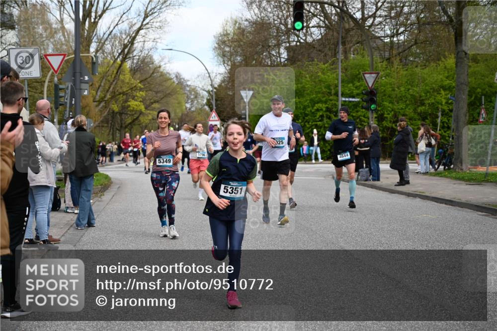 12.04.2026 - 45. Internationalen Wilhelmsburger Insellauf J. Mangold http://msf.ph/oto/9510772 12.04.2026 13:01:18 Ziel 4830, 4354, 4772, 4355, 5106, 4332, 5765, 4944, 4546, 5485, 4625, 4637, 3436, 3437, 2578, 4937, 5135, 5186, 4765, 5167, 4869, 5636, 3954, 5182, 4778, 5692, 4644, 4925, 5351, 5140, 4965, 3154, 4754, 4890, 4888, 4889, 5349, 3726, 5679, 5679, 5472, 5807, 5782, 4666, 5781, 5796, 2675, 2736, 3995, 5188, 5852, 3626, 5409, 5059, 2083 meine-sportfotos.de