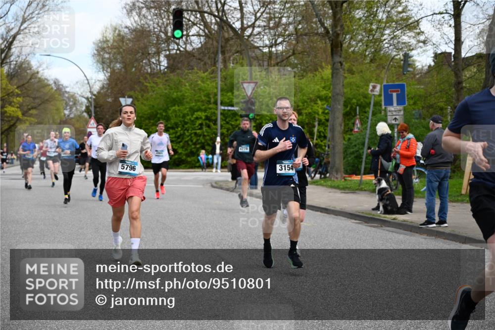 12.04.2026 - 45. Internationalen Wilhelmsburger Insellauf J. Mangold http://msf.ph/oto/9510801 12.04.2026 13:01:21 Ziel 5765, 4944, 4546, 5485, 4625, 4637, 3436, 3437, 2578, 4937, 5135, 5186, 4765, 5167, 4869, 5636, 3954, 5182, 4778, 5692, 4644, 4925, 5351, 5140, 4965, 3154, 4754, 4890, 4888, 4889, 5349, 3726, 5679, 5472, 5807, 5807, 5782, 4666, 5781, 5796, 2675, 2736, 3995, 5188, 5852, 3626, 5409, 5059, 2083, 5176 meine-sportfotos.de