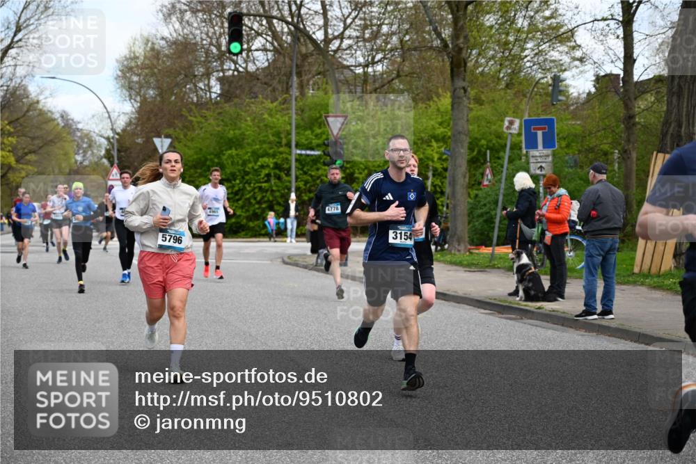 12.04.2026 - 45. Internationalen Wilhelmsburger Insellauf J. Mangold http://msf.ph/oto/9510802 12.04.2026 13:01:21 Ziel 5765, 4944, 4546, 5485, 4625, 4637, 3436, 3437, 2578, 4937, 5135, 5186, 4765, 5167, 4869, 5636, 3954, 5182, 4778, 5692, 4644, 4925, 5351, 5140, 4965, 3154, 4754, 4890, 4888, 4889, 5349, 3726, 5679, 5472, 5807, 5807, 5782, 4666, 5781, 5796, 2675, 2736, 3995, 5188, 5852, 3626, 5409, 5059, 2083, 5176 meine-sportfotos.de