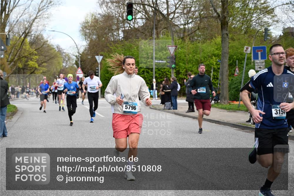 12.04.2026 - 45. Internationalen Wilhelmsburger Insellauf J. Mangold http://msf.ph/oto/9510808 12.04.2026 13:01:22 Ziel 4944, 4546, 5485, 4625, 4637, 3436, 3437, 2578, 4937, 5135, 5186, 4765, 5167, 4869, 5636, 3954, 5182, 4778, 5692, 4644, 4925, 5351, 5140, 4965, 3154, 4754, 4890, 4888, 4889, 5349, 3726, 5679, 5472, 5807, 5782, 4666, 5781, 5782, 4666, 5781, 5796, 2675, 2736, 3995, 3995, 5188, 5852, 3626, 5409, 5059, 2083, 5176 meine-sportfotos.de