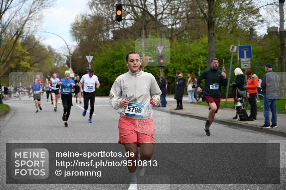12.04.2026 - 45. Internationalen Wilhelmsburger Insellauf J. Mangold http://msf.ph/oto/9510813 12.04.2026 13:01:22 Ziel 4944, 4546, 5485, 4625, 4637, 3436, 3437, 2578, 4937, 5135, 5186, 4765, 5167, 4869, 5636, 3954, 5182, 4778, 5692, 4644, 4925, 5351, 5140, 4965, 3154, 4754, 4890, 4888, 4889, 5349, 3726, 5679, 5472, 5807, 5782, 4666, 5781, 5782, 4666, 5781, 5796, 2675, 2736, 3995, 3995, 5188, 5852, 3626, 5409, 5059, 2083, 5176 meine-sportfotos.de