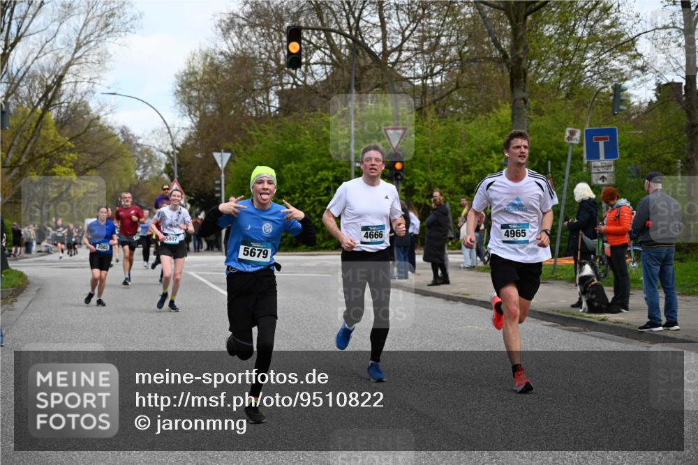 12.04.2026 - 45. Internationalen Wilhelmsburger Insellauf J. Mangold http://msf.ph/oto/9510822 12.04.2026 13:01:24 Ziel 5485, 4625, 4637, 3436, 3437, 2578, 4937, 5135, 5186, 4765, 5167, 4869, 5636, 3954, 5182, 4778, 5692, 4644, 4925, 5351, 5140, 4965, 3154, 4754, 4890, 4888, 4889, 5349, 3726, 5679, 5472, 5807, 5782, 4666, 5781, 5796, 2675, 2736, 3995, 5188, 5852, 3626, 5409, 5059, 2083, 5176, 4423 meine-sportfotos.de