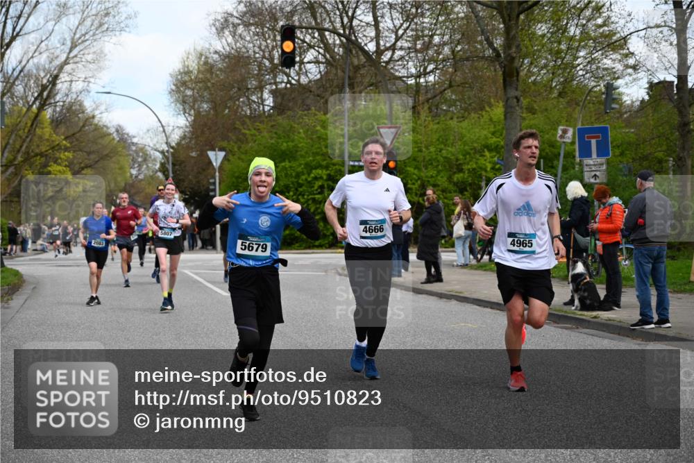 12.04.2026 - 45. Internationalen Wilhelmsburger Insellauf J. Mangold http://msf.ph/oto/9510823 12.04.2026 13:01:24 Ziel 5485, 4625, 4637, 3436, 3437, 2578, 4937, 5135, 5186, 4765, 5167, 4869, 5636, 3954, 5182, 4778, 5692, 4644, 4925, 5351, 5140, 4965, 3154, 4754, 4890, 4888, 4889, 5349, 3726, 5679, 5472, 5807, 5782, 4666, 5781, 5796, 2675, 2736, 3995, 5188, 5852, 3626, 5409, 5059, 2083, 5176, 4423 meine-sportfotos.de