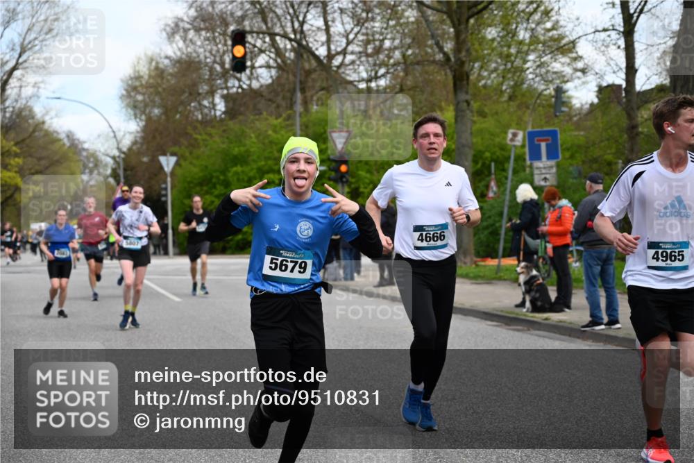 12.04.2026 - 45. Internationalen Wilhelmsburger Insellauf J. Mangold http://msf.ph/oto/9510831 12.04.2026 13:01:25 Ziel 4625, 4637, 3436, 3437, 2578, 4937, 5135, 5186, 4765, 5167, 4869, 5636, 3954, 5182, 4778, 5692, 4644, 4925, 5351, 5140, 4965, 3154, 4754, 4890, 4888, 4889, 5349, 3726, 5679, 5472, 5807, 5782, 4666, 5781, 5796, 2675, 5796, 2675, 2736, 3995, 5188, 5188, 5852, 3626, 5409, 5059, 2083, 5176, 4423, 2185 meine-sportfotos.de