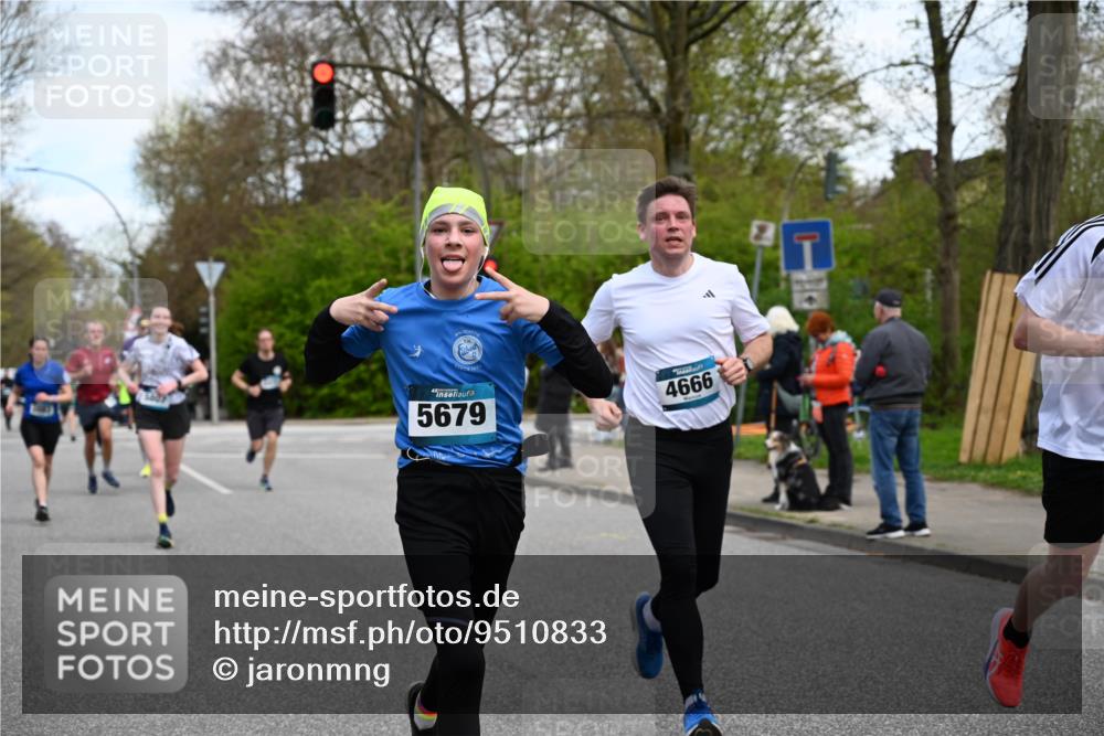 12.04.2026 - 45. Internationalen Wilhelmsburger Insellauf J. Mangold http://msf.ph/oto/9510833 12.04.2026 13:01:25 Ziel 4625, 4637, 3436, 3437, 2578, 4937, 5135, 5186, 4765, 5167, 4869, 5636, 3954, 5182, 4778, 5692, 4644, 4925, 5351, 5140, 4965, 3154, 4754, 4890, 4888, 4889, 5349, 3726, 5679, 5472, 5807, 5782, 4666, 5781, 5796, 2675, 5796, 2675, 2736, 3995, 5188, 5188, 5852, 3626, 5409, 5059, 2083, 5176, 4423, 2185 meine-sportfotos.de
